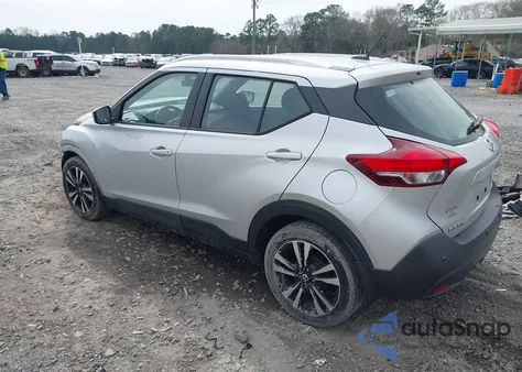 2020 Nissan Kicks Sv Xtronic Cvt z USA, uszkodzony, nr VIN 3N1CP5CV6LL551508